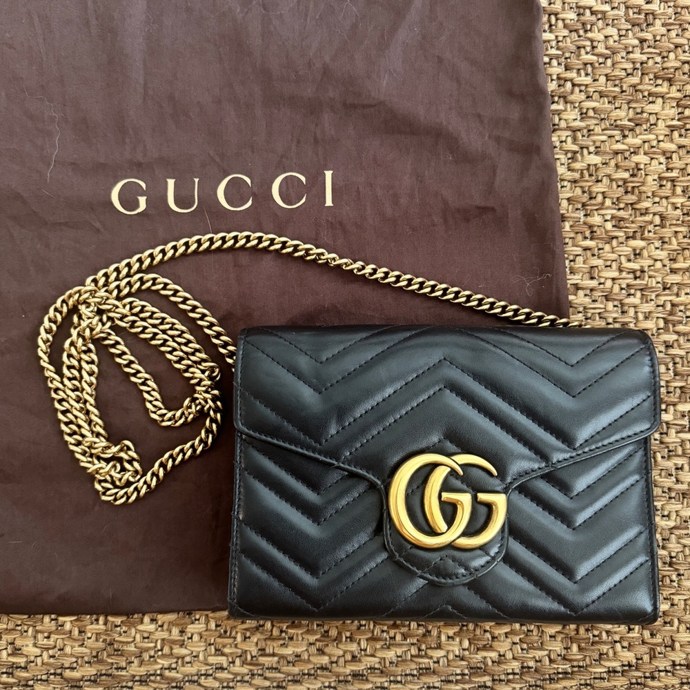 The GG Marmont chain mini bag